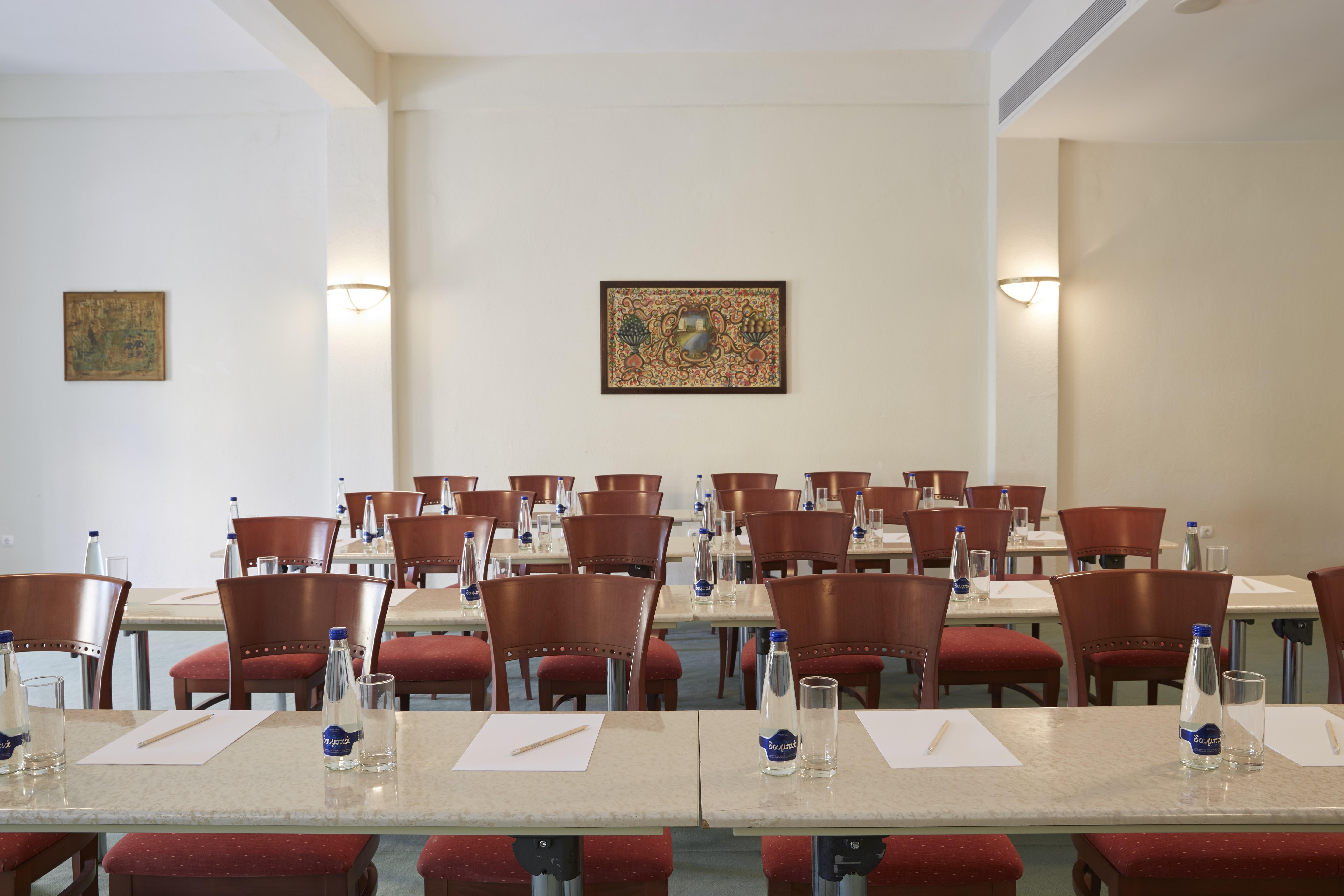 Simantro Resort Sani  Exterior photo Meeting room