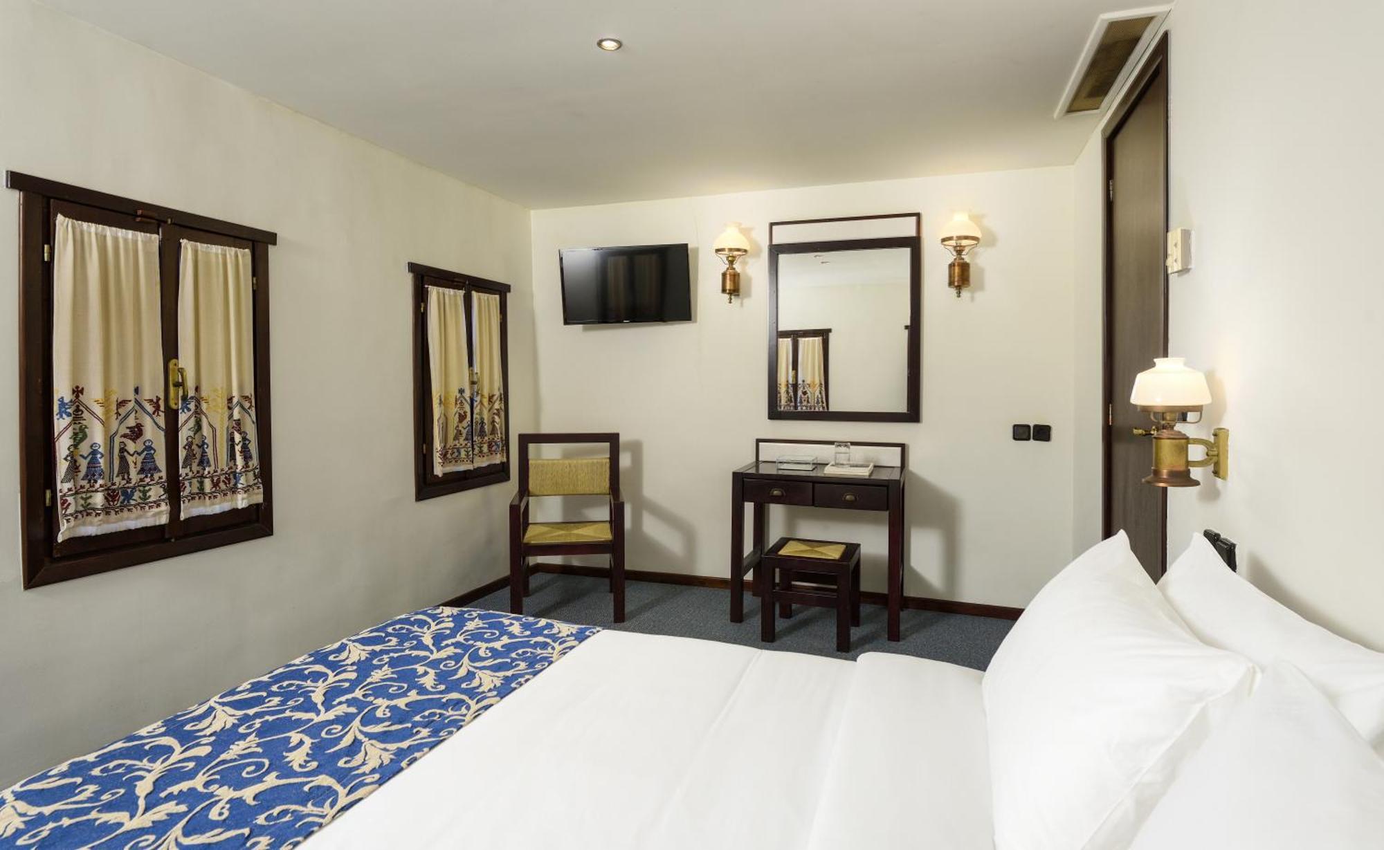 Simantro Resort Sani  Room photo A room at the hotel