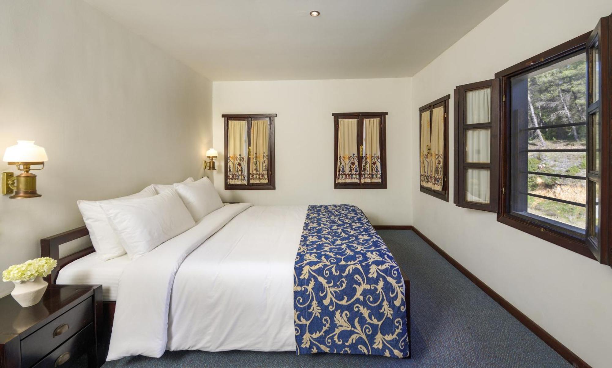 Simantro Resort Sani  Room photo A bedroom at the hotel