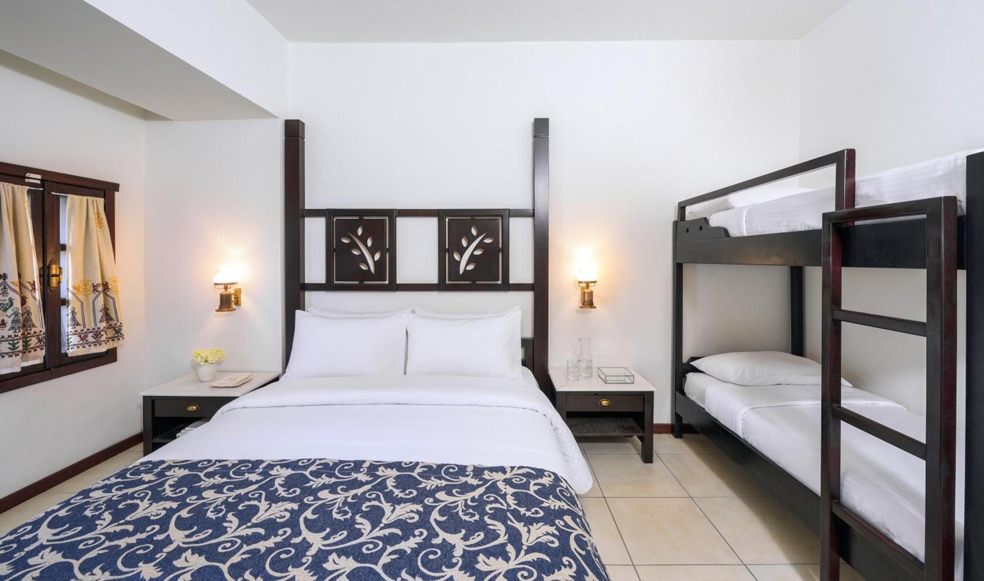 Simantro Resort Sani  Room photo Family room